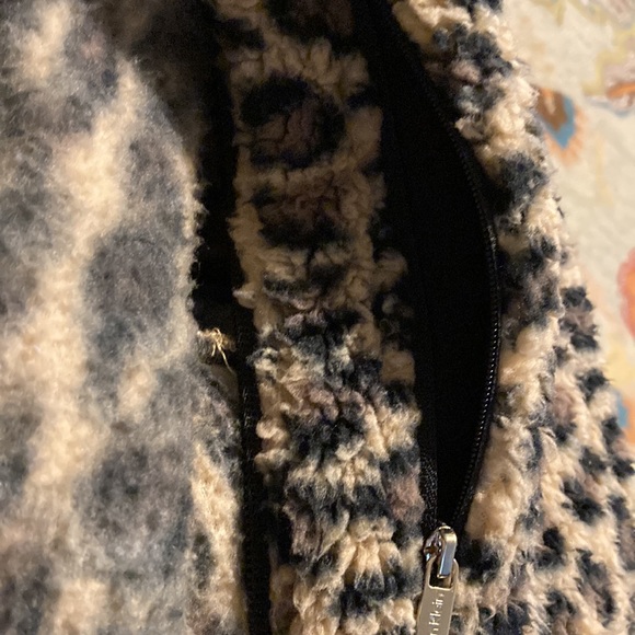 Leopard print short jacket - Picture 12 of 12